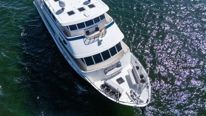 Slide: The Image of Outer Reef 860 Deluxbridge Motoryacht 2017 - 5786600