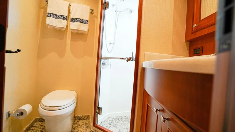 Slide: The Image of Outer Reef 860 Deluxbridge Motoryacht 2017 - 5786647