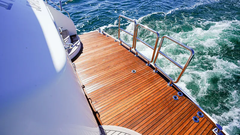 Slide: The Image of Outer Reef 860 Deluxbridge Motoryacht 2017 - 5786603