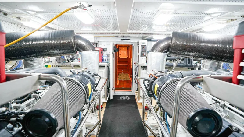 Slide: The Image of Outer Reef 860 Deluxbridge Motoryacht 2017 - 5786709