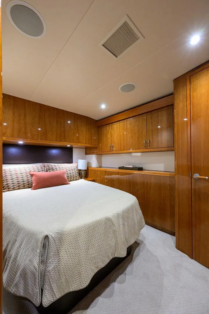 Slide: The Image of Hatteras 54 SEA NYLE - Master Stateroom 2017 Hatteras 54 SEA NYLE - 5786965