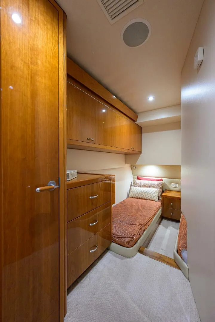 Slide: The Image of Hatteras 54 SEA NYLE - Stateroom Starboard 2017 Hatteras 54 SEA NYLE - 5786960
