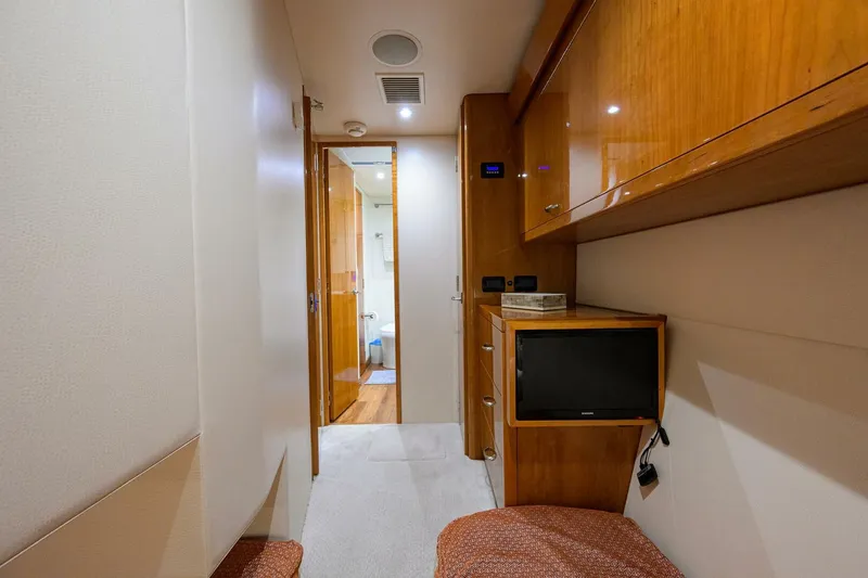 Slide: The Image of Hatteras 54 SEA NYLE - Stateroom Starboard 2017 Hatteras 54 SEA NYLE - 5786963