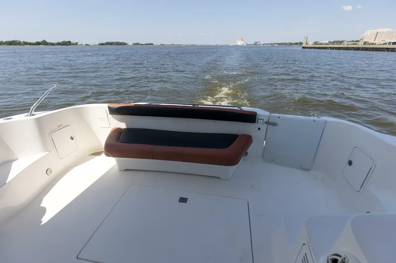 Slide: The Image of 2000 40 Sea Ray 400 Sedan Bridge Silver Lining Mezzanine (3) - 5882271