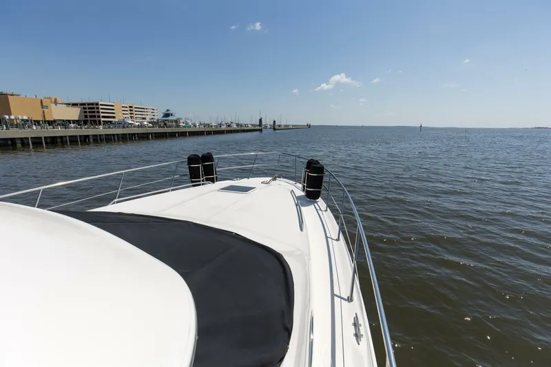 Slide: The Image of 2000 40 Sea Ray 400 Sedan Bridge Silver Lining Bow (2) - 5882278