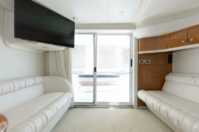 Slide: The Image of 2000 40 Sea Ray 400 Sedan Bridge Silver Lining Salon - 5882252