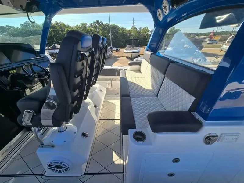 Slide: The Image of HCB 48 Campeon 2025 - 5786807