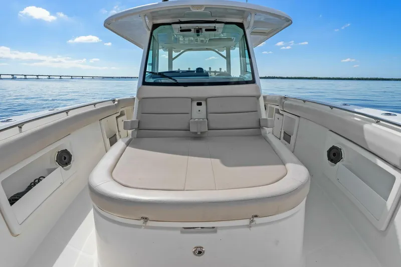 Slide: The Image of 2019 Boston Whaler 380 Outrage 'Lima Kilo' - Sun Pads - 5788026