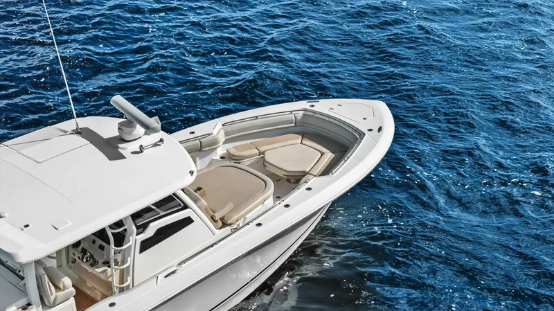 Slide: The Image of 2019 Boston Whaler 380 Outrage 'Lima Kilo' - Profile Bow - 5788010