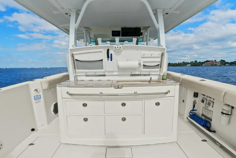Slide: The Image of 2019 Boston Whaler 380 Outrage 'Lima Kilo' - Wet Bar - 5788039