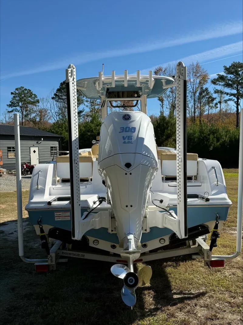 Slide: The Image of Sportsman Heritage 231 Center Console 2024 - 5787238