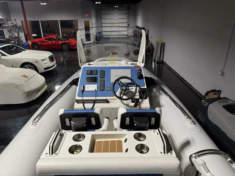 Slide: The Image of Sealegs 7.5 RIB 2021 - 5787360