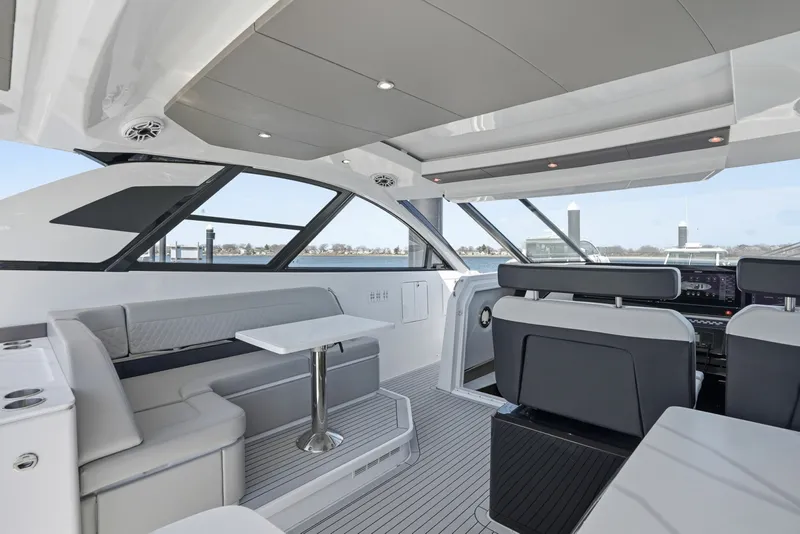 Slide: The Image of Cruisers 50GLS OB 2026 - 6051202