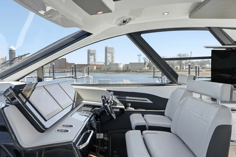 Slide: The Image of Cruisers 50GLS OB 2026 - 6051206