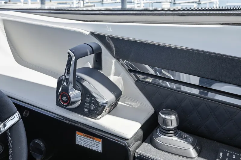 Slide: The Image of Cruisers 50GLS OB 2026 - 6051211