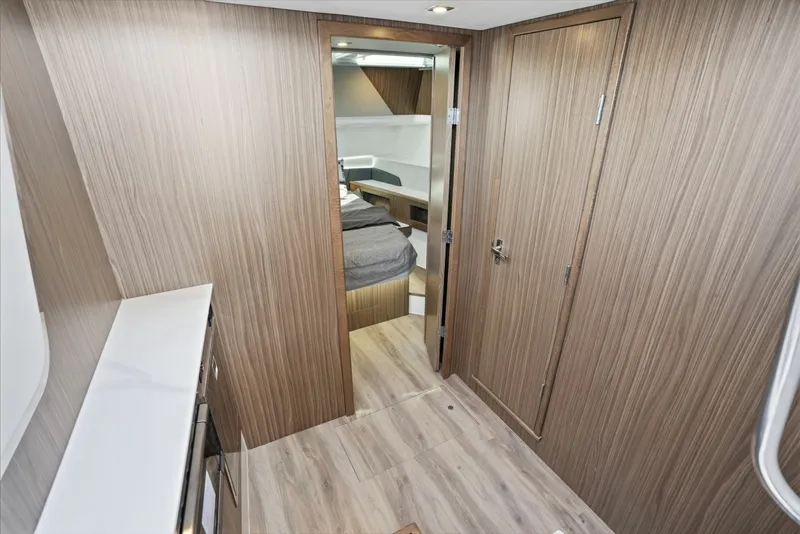 Slide: The Image of Cruisers 50GLS OB 2026 - 6051217
