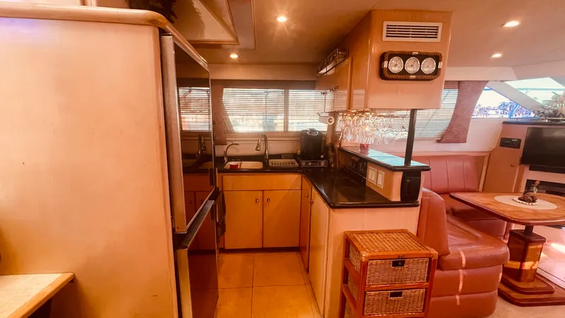 Slide: The Image of Carver Yachts 500 COCKPIT MY 1997 - 5859688