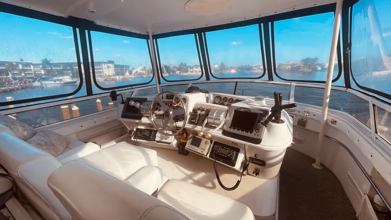 Slide: The Image of Carver Yachts 500 COCKPIT MY 1997 - 5859719