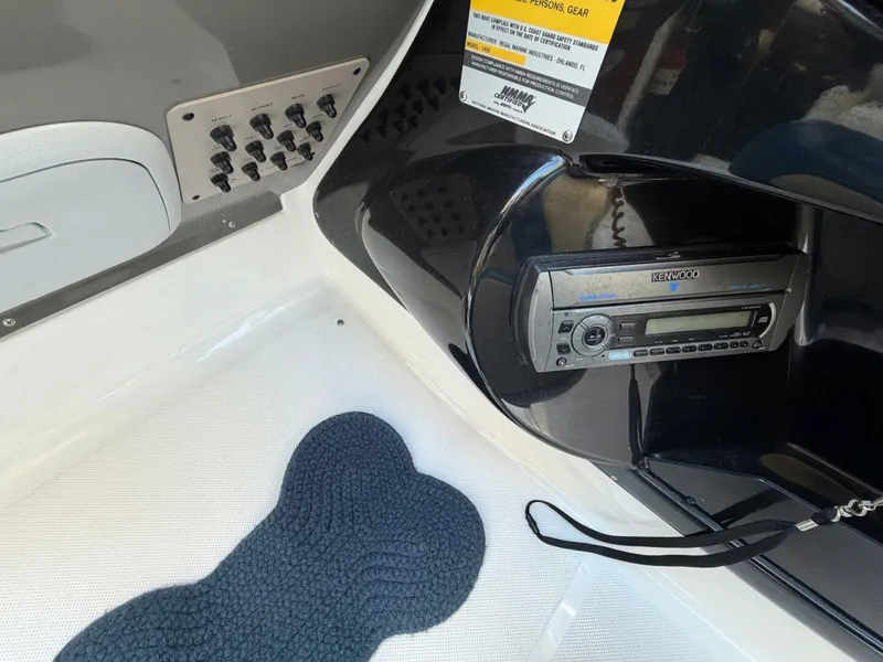 Slide: The Image of Regal 2450 Cuddy 2008 - 5787990