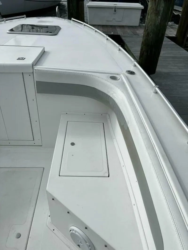 Slide: The Image of Avanti 33 2000 - 5788910