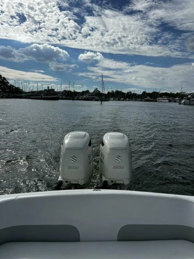 Slide: The Image of Avanti 33 2000 - 5788905