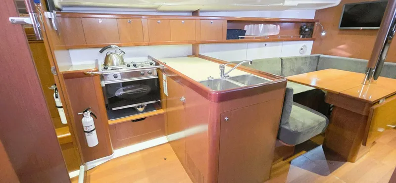 Slide: The Image of Beneteau Oceanis 2013 - 5795638