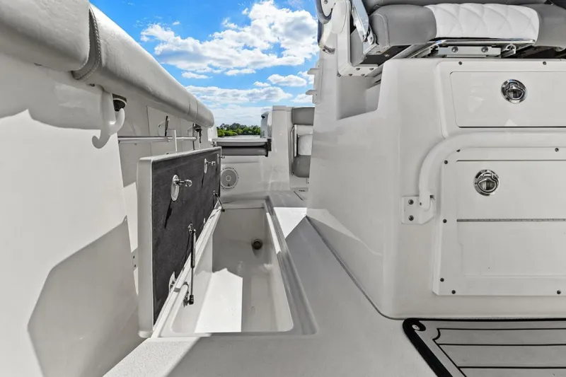 Slide: The Image of Sea Fox 288 Commander 2018 - 5789258