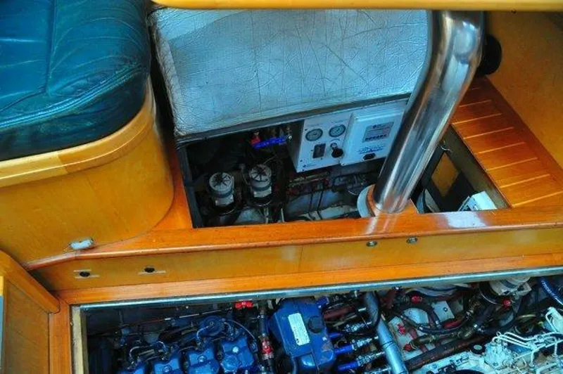 Slide: The Image of Custom 48 2000 - 5789448