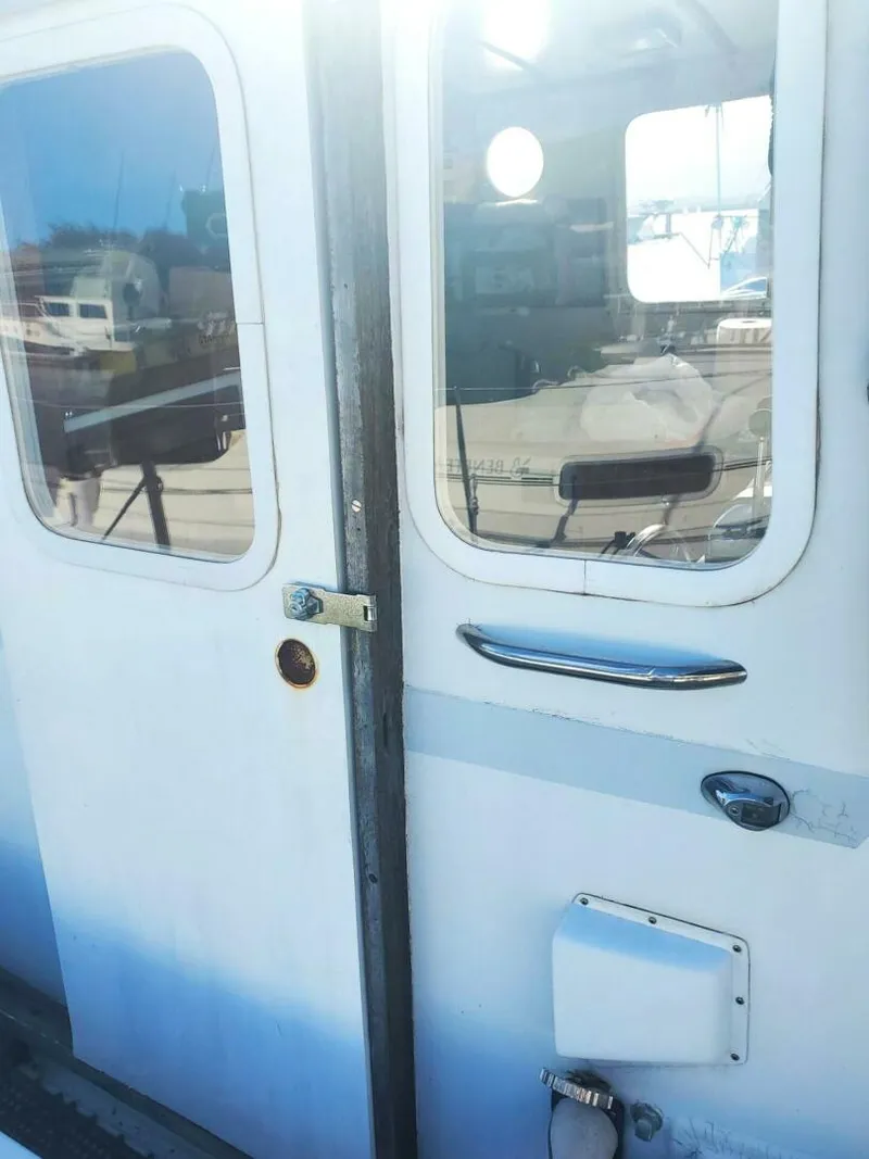 Slide: The Image of Willard Vega  30 Voyager 1973 - 5790001