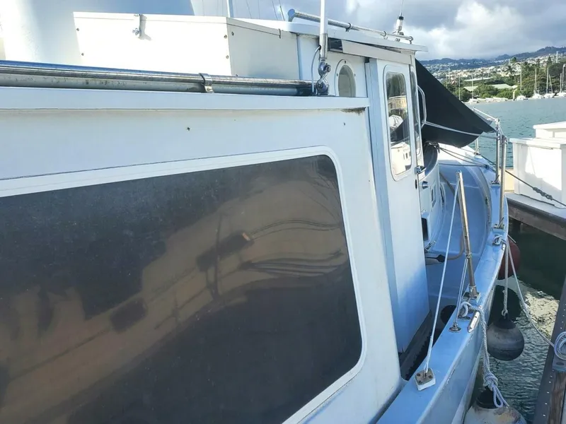 Slide: The Image of Willard Vega  30 Voyager 1973 - 5789998