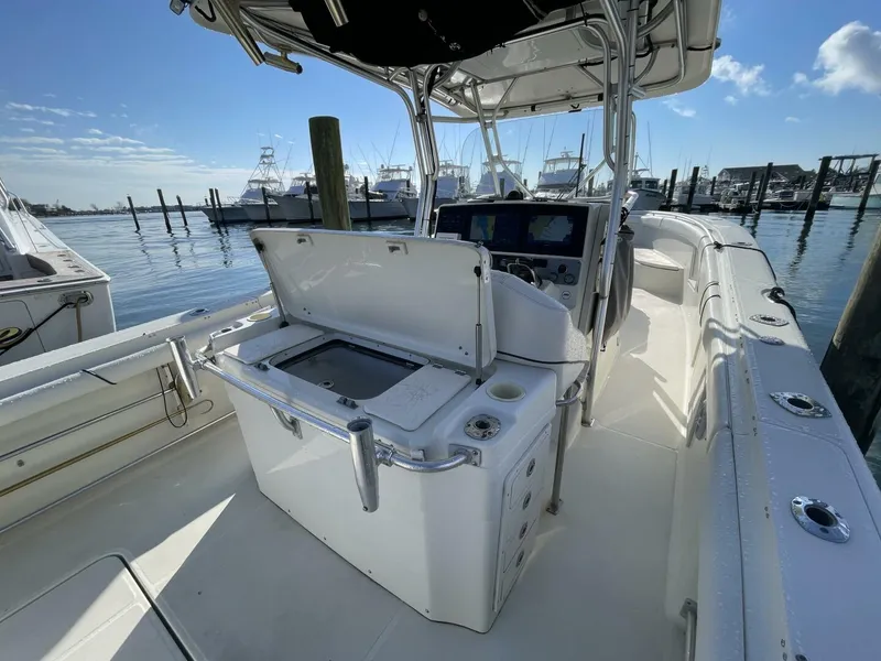 Slide: The Image of Hydra-Sports 3300 Vector 2003 - 5790209