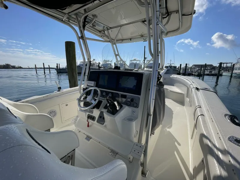 Slide: The Image of Hydra-Sports 3300 Vector 2003 - 5790210