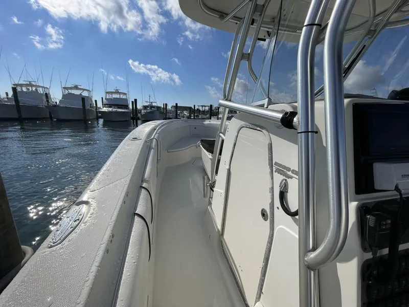 Slide: The Image of Hydra-Sports 3300 Vector 2003 - 5790212