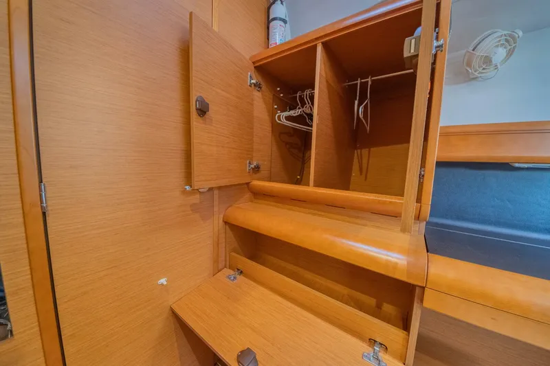 Slide: The Image of Jeanneau 439 2016 - 5817084