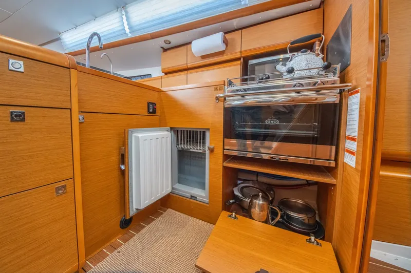 Slide: The Image of Jeanneau 439 2016 - 5817107