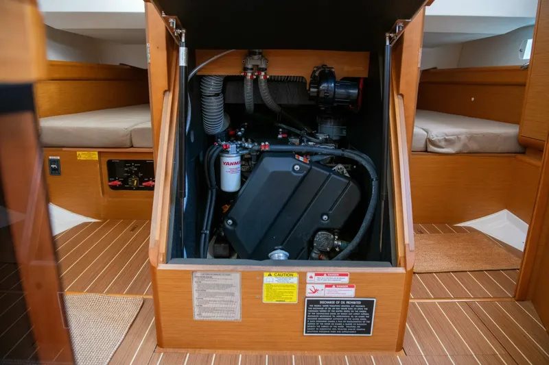 Slide: The Image of Jeanneau 439 2016 - 5817137