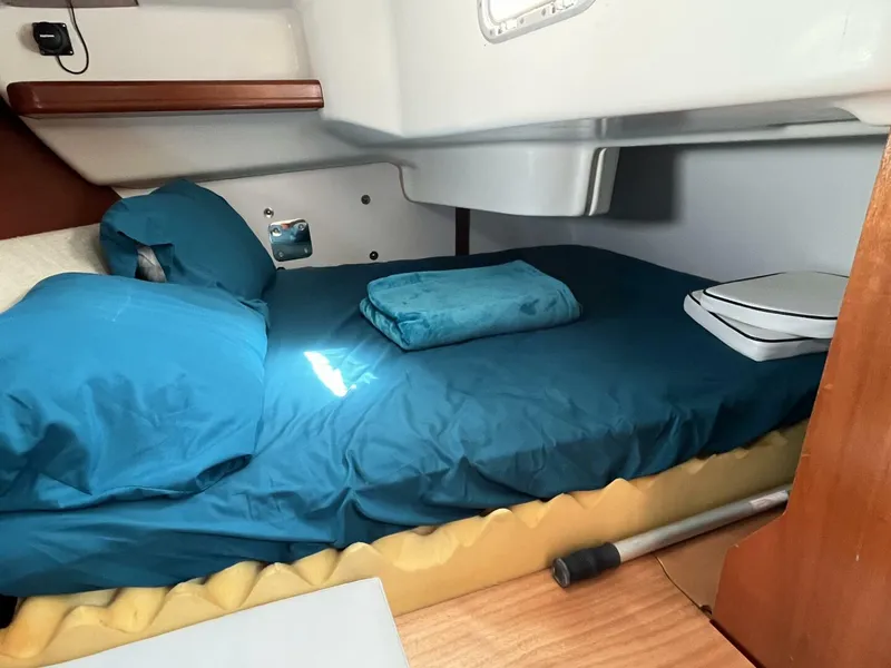 Slide: The Image of Beneteau Oceanis 361 2001 - 5790290