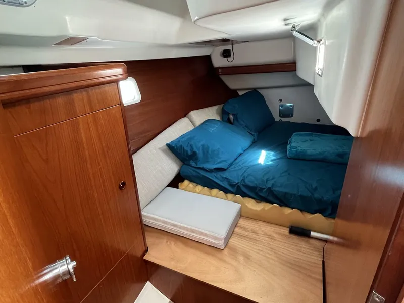 Slide: The Image of Beneteau Oceanis 361 2001 - 5790291