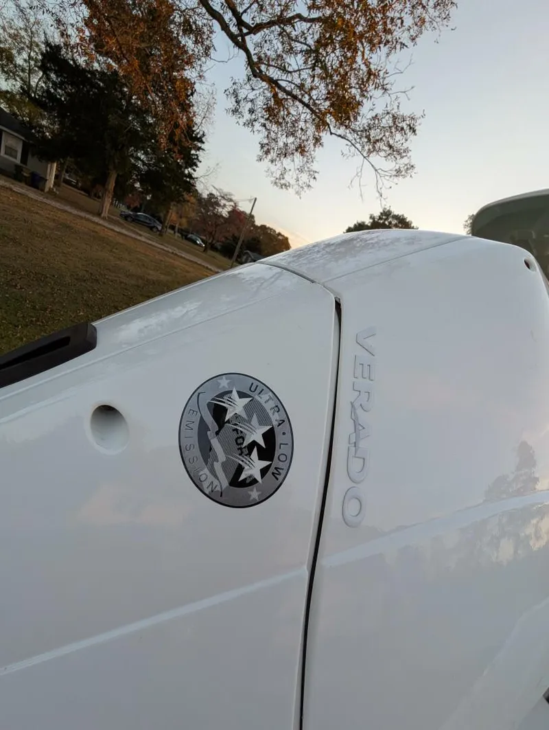 Slide: The Image of Boston Whaler 240 Vantage 2023 - 5790810