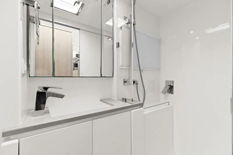 Slide: The Image of Guest Shower - 5790468