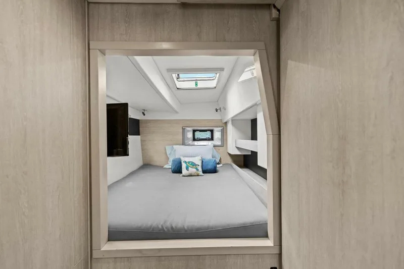 Slide: The Image of Master Stateroom - 5790472