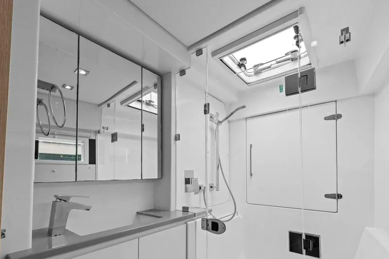 Slide: The Image of Master Head - 5790478