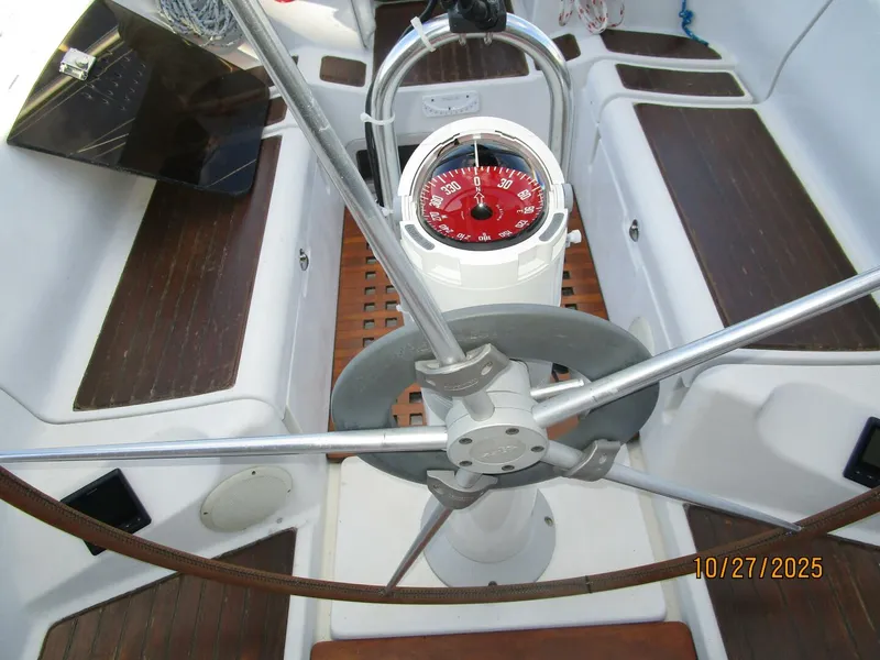 Slide: The Image of 38' Beneteau cockpit helm - 5790565