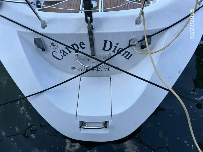 Slide: The Image of 38' Beneteau swimplatform - 5790603