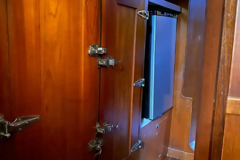 Slide: The Image of Dufour CT 12000 1978 - 5790636