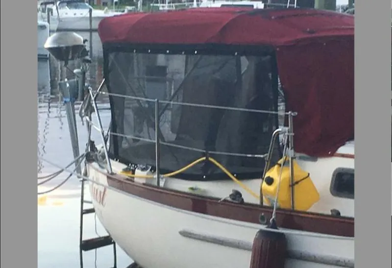 Slide: The Image of Pacific Seacraft 34 Voyager 1990 - 5791056