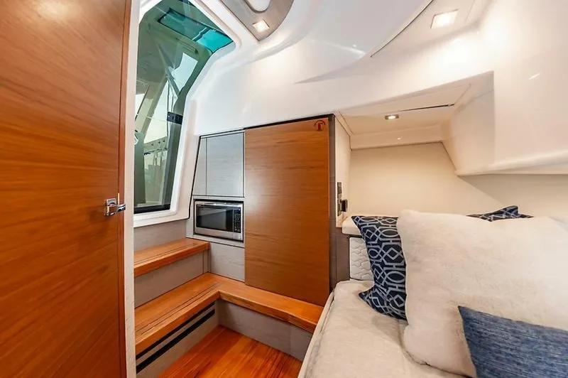 Slide: The Image of 0005458744 - 5791602