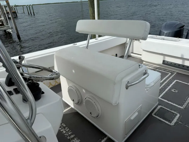 Slide: The Image of Contender 32 ST 2011 - 5791671