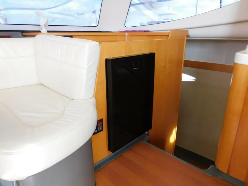 Slide: The Image of Fountaine Pajot Mahe 36 2007 - 5791943
