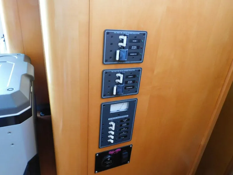 Slide: The Image of Fountaine Pajot Mahe 36 2007 - 5791953